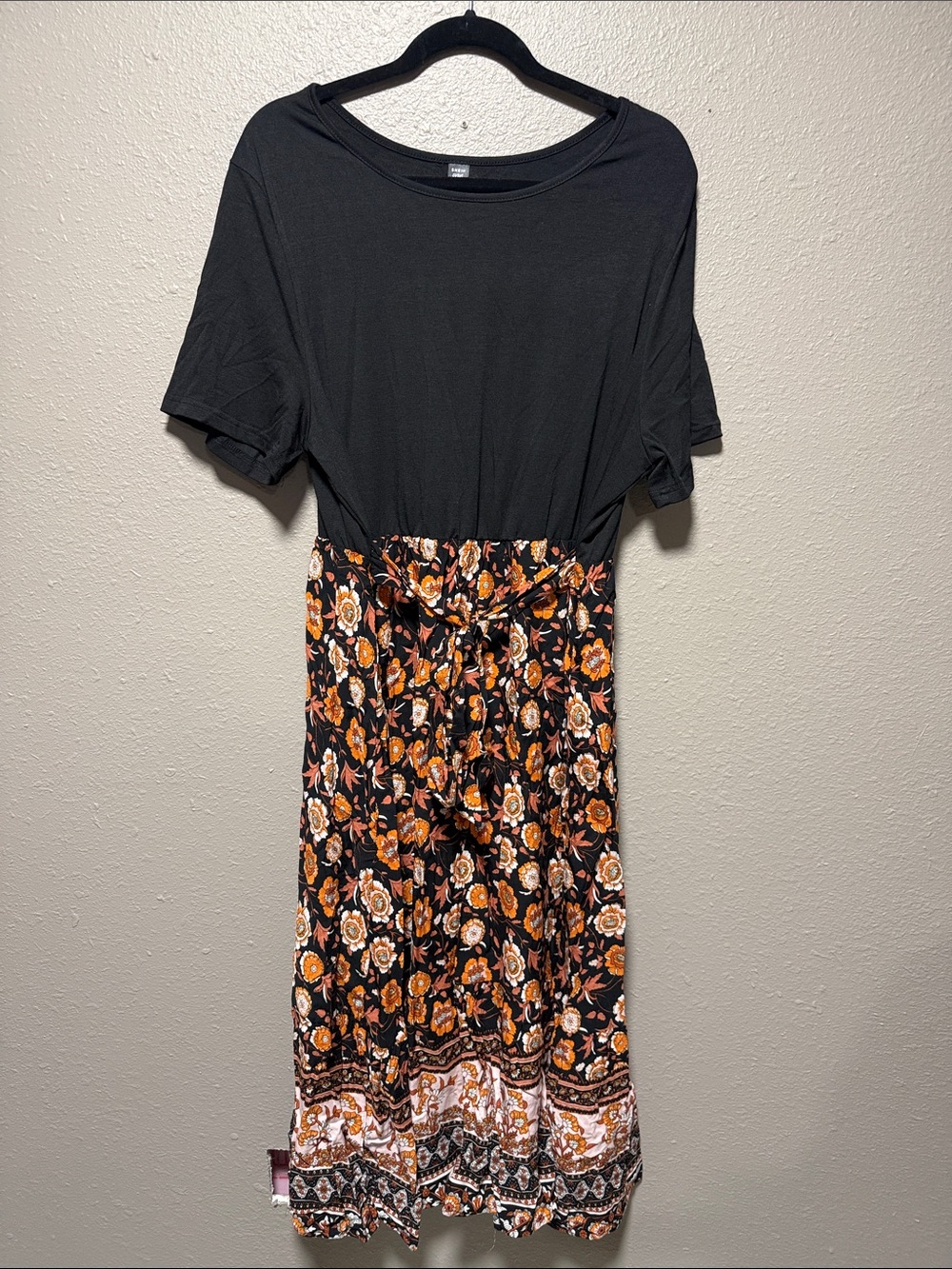 SHEIN Black Top with Orange Floral Midi Dress - Picture 3 of 3